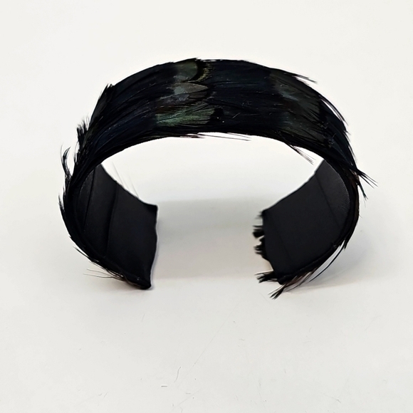 Unique Peacock Feather Cuff Bracelet Black w Green Highlight Feathers Goth Dark - Picture 3 of 6